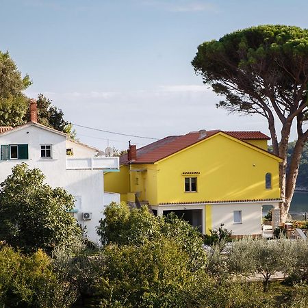 Apartmán Lucija Kampor Exteriér fotografie