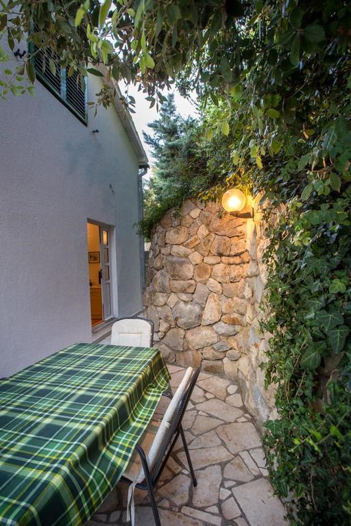 Apartmán Lucija Kampor Exteriér fotografie