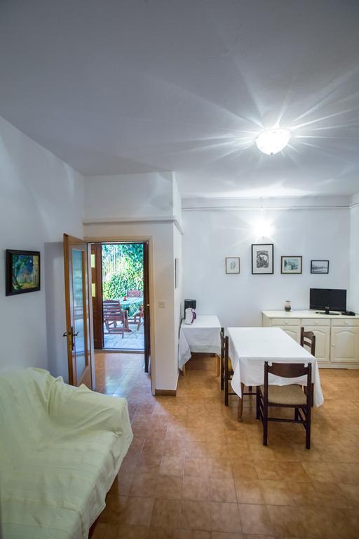 Apartmán Lucija Kampor Exteriér fotografie